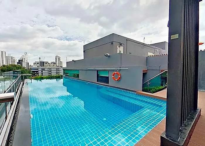 Adelphi Forty-nine 4*